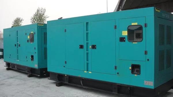 博尔塔拉康明斯400kw大型柴油二手发电机组 博尔塔拉康明斯400kw大型柴油二手发电机组